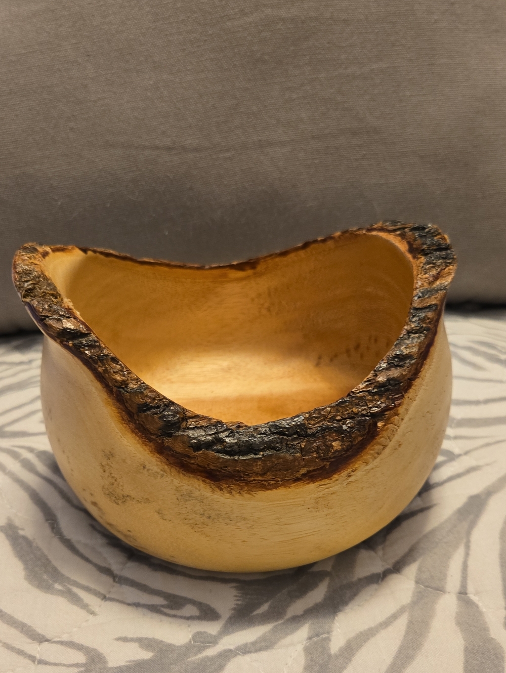 Handcrafted Natural Wood Burl Bowl - Cream and Brown. Made In Thailland.